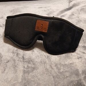 Black Sleep Mask with Bluetooth